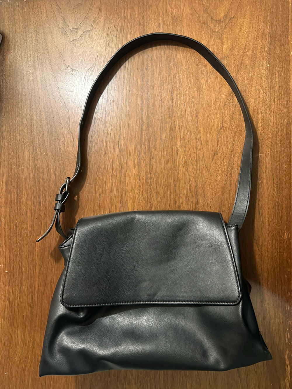 Simply Vera Vera Wang Black Shoulder Bag